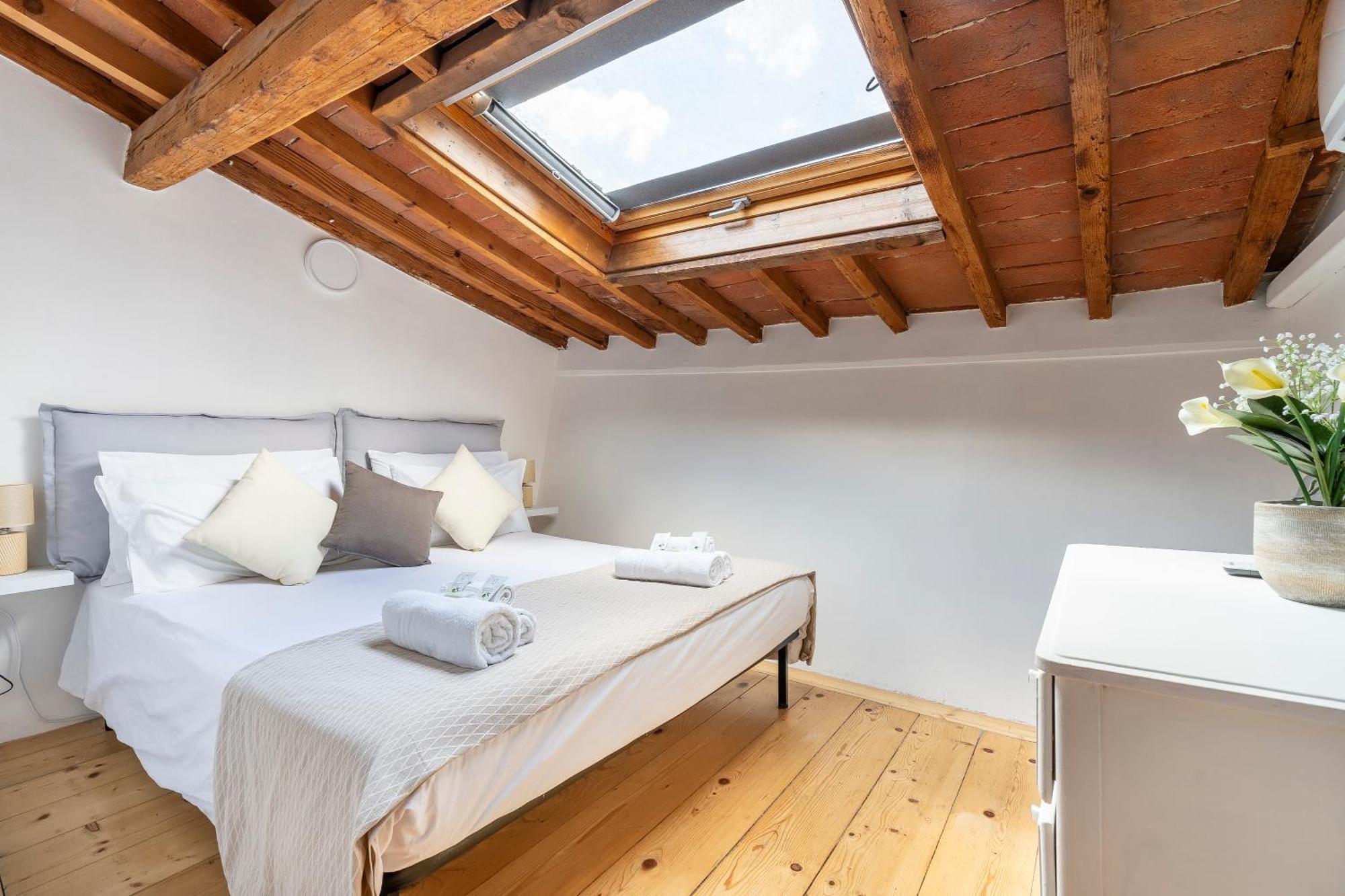 Piazza Santo Spirito Appartamento Con 2 Camere Matrimoniali Firenze Eksteriør billede